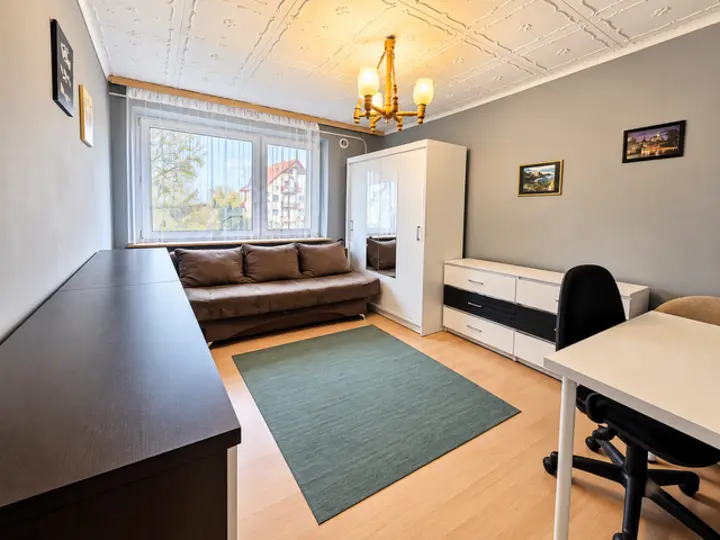 Mieszkanie 3-pokojowe, 79,5 m², Trzebnica
